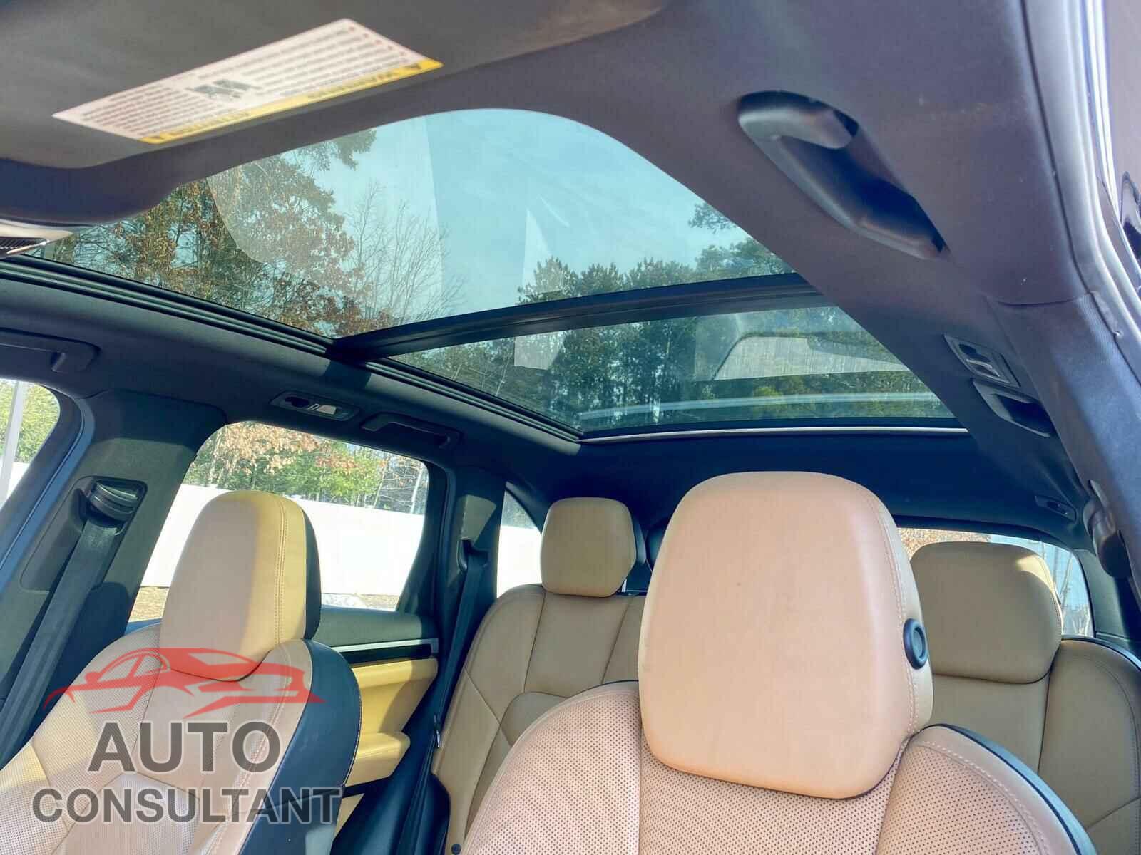 PORSCHE CAYENNE 2016 - WP1AA2A2XGKA08083