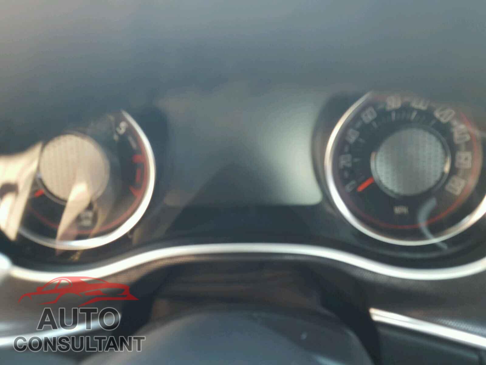 DODGE CHALLENGER 2018 - 2C3CDZFJ2JH244157