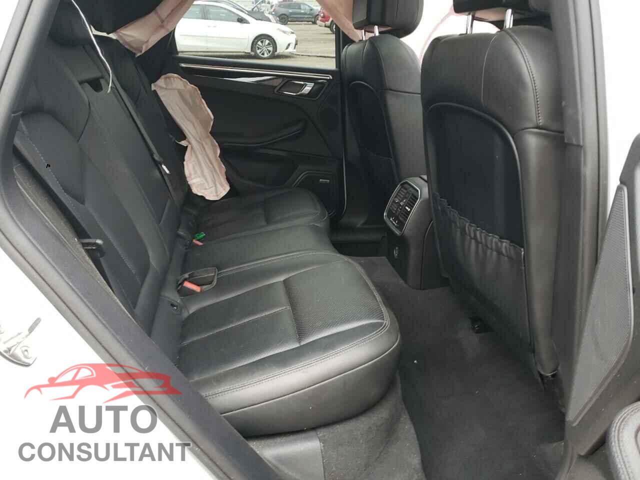 PORSCHE MACAN 2018 - WP1AA2A55JLB13898