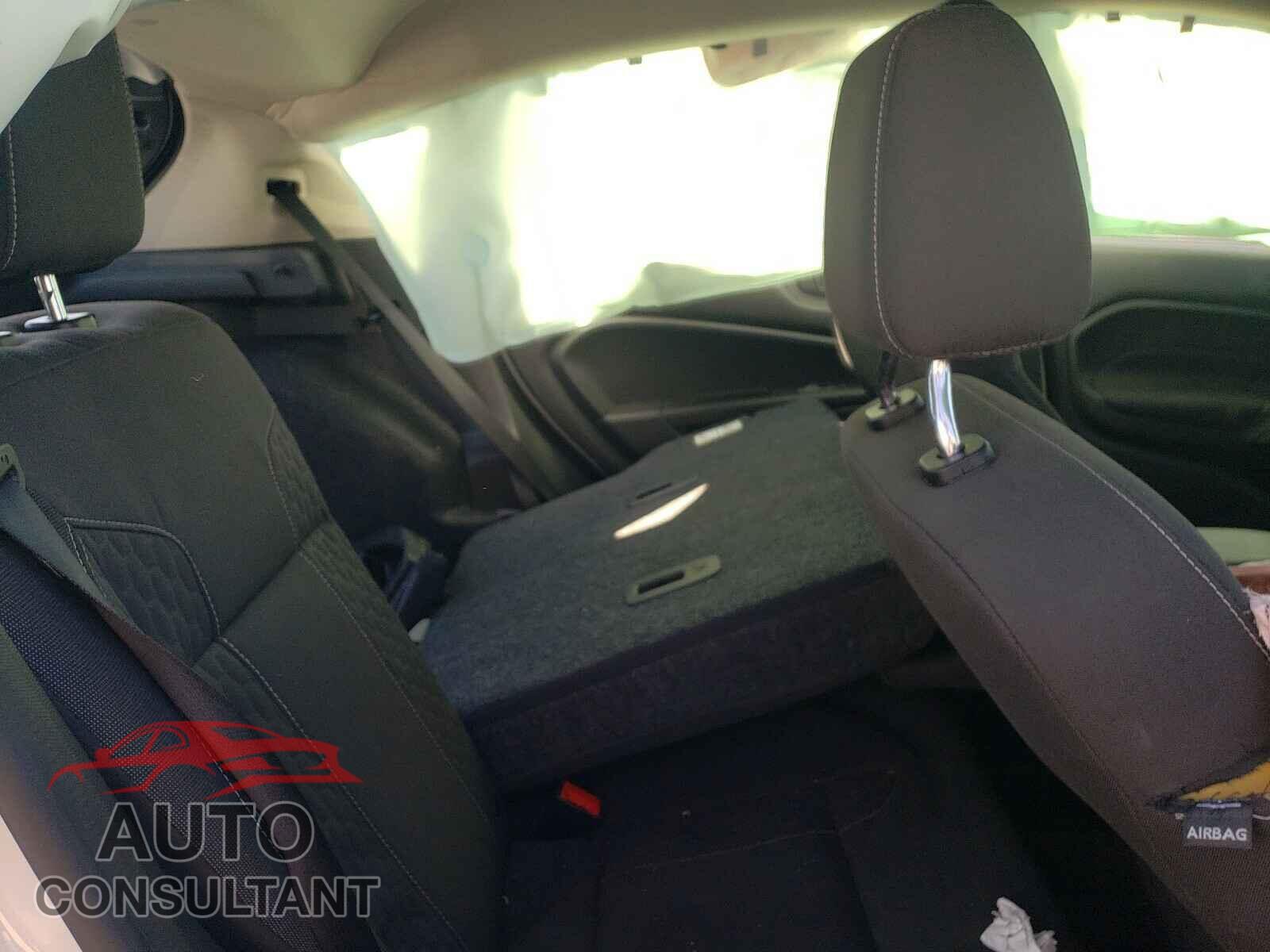 FORD FIESTA 2019 - 3FADP4EJ2KM123357