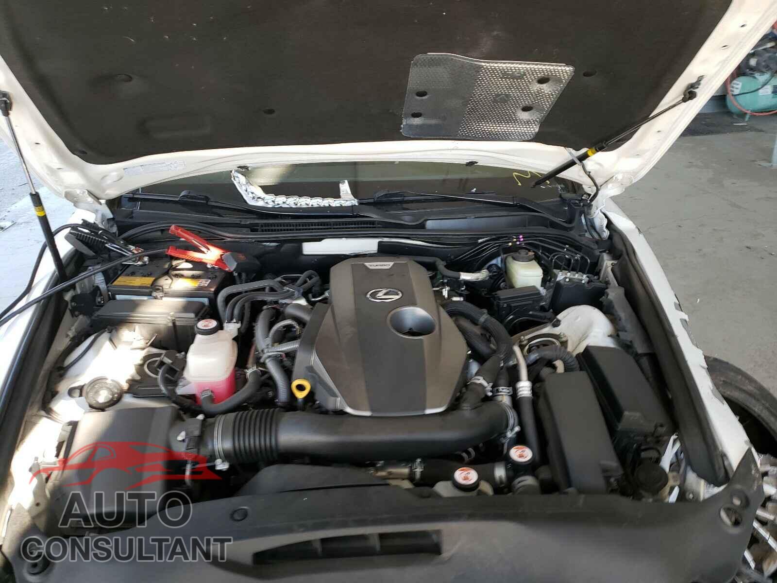 LEXUS IS 2017 - JTHBA1D26H5042337