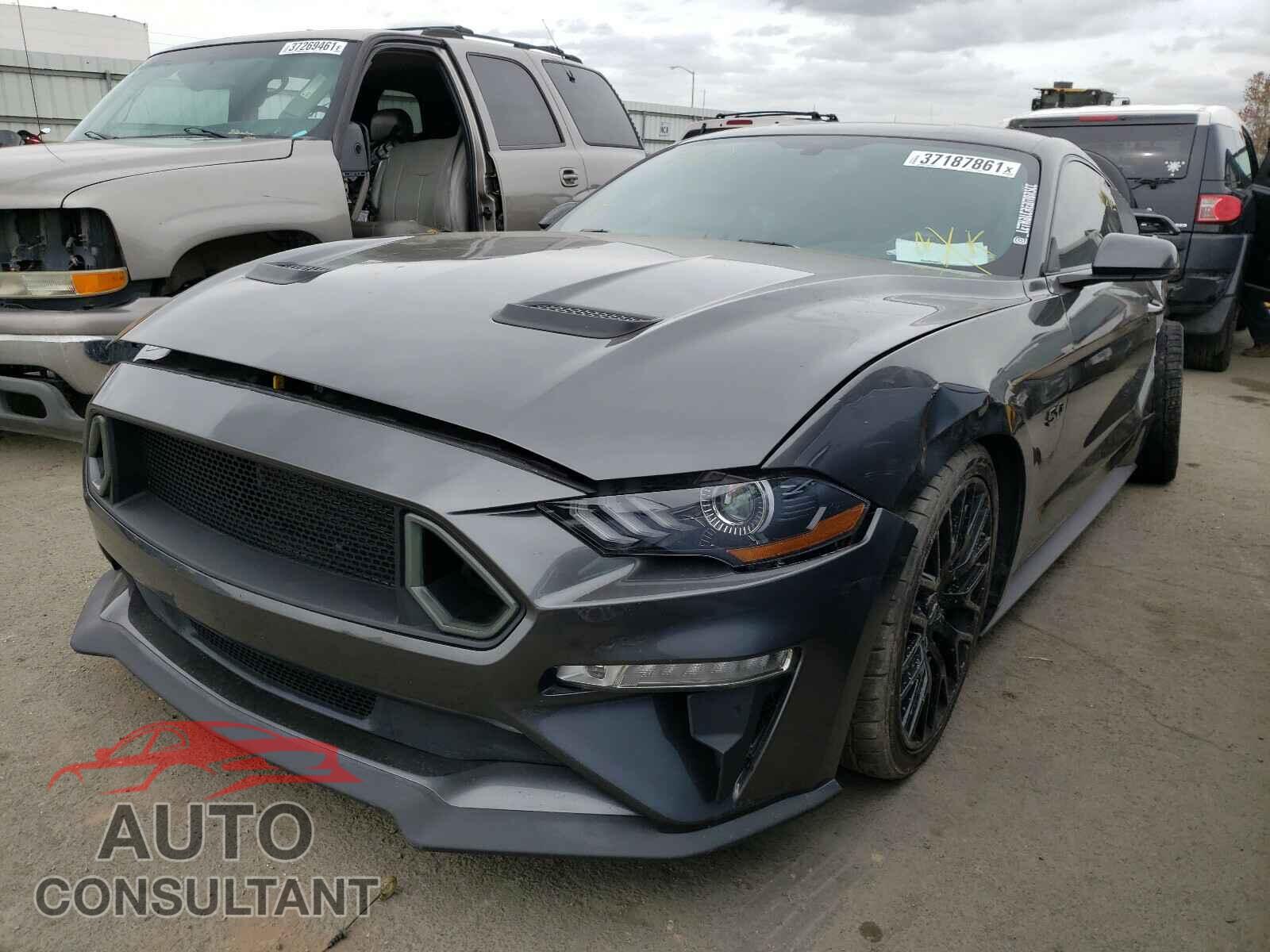 FORD MUSTANG 2018 - 1FA6P8CF3J5114718