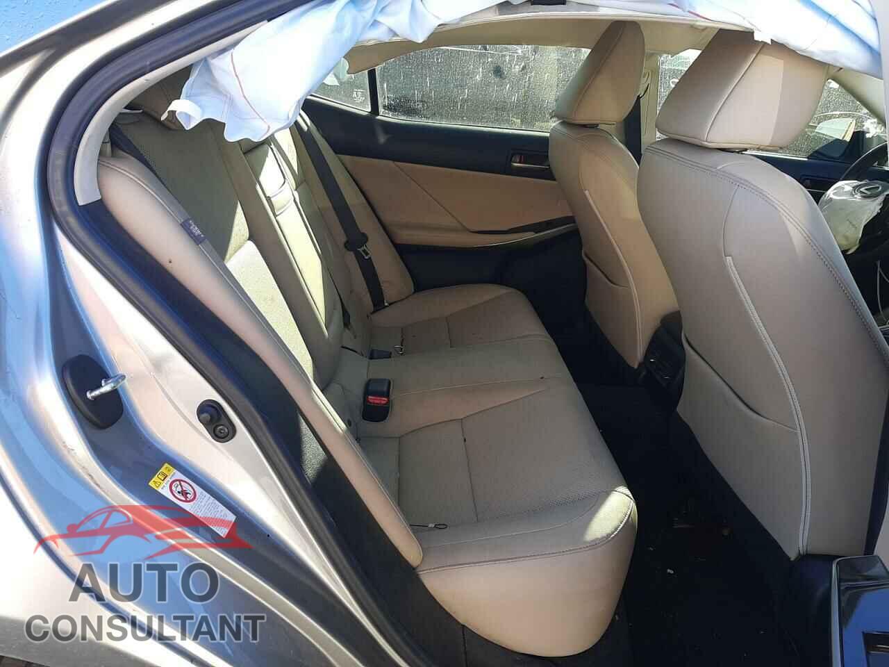 LEXUS IS 2019 - JTHBA1D20K5084168