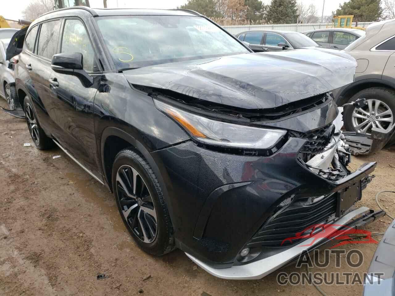 TOYOTA HIGHLANDER 2021 - 5TDJZRBH9MS119136