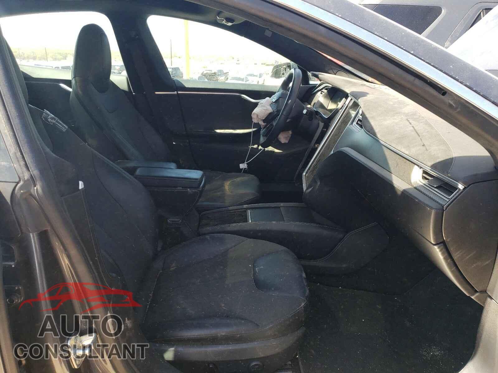 TESLA MODEL S 2016 - 5YJSA1E46GF126611