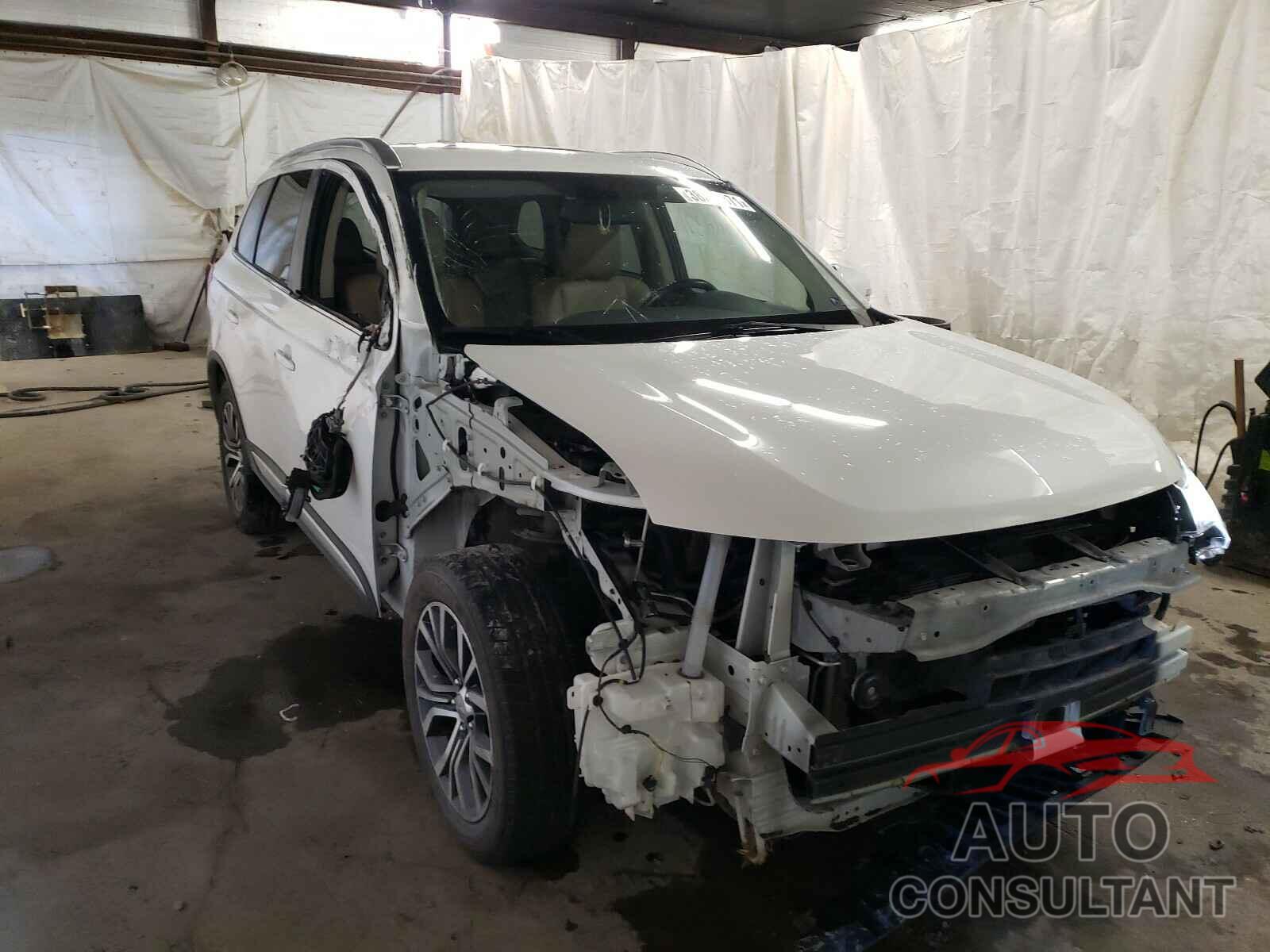 MITSUBISHI OUTLANDER 2018 - JA4AZ3A3XJZ012426