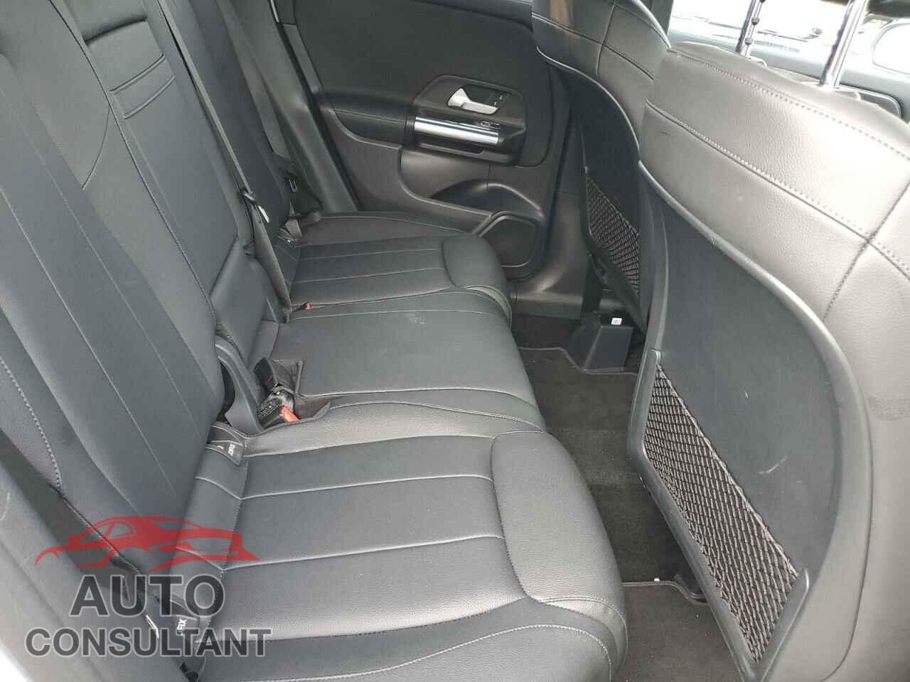MERCEDES-BENZ GLA-CLASS 2021 - W1N4N4HBXMJ163473