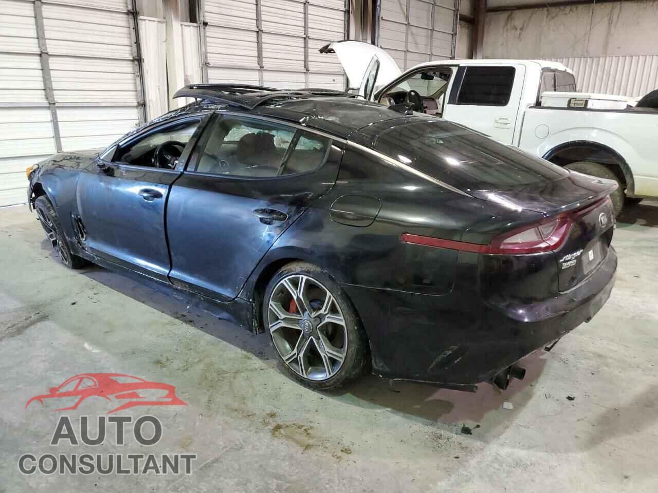 KIA STINGER 2018 - KNAE55LCXJ6022190