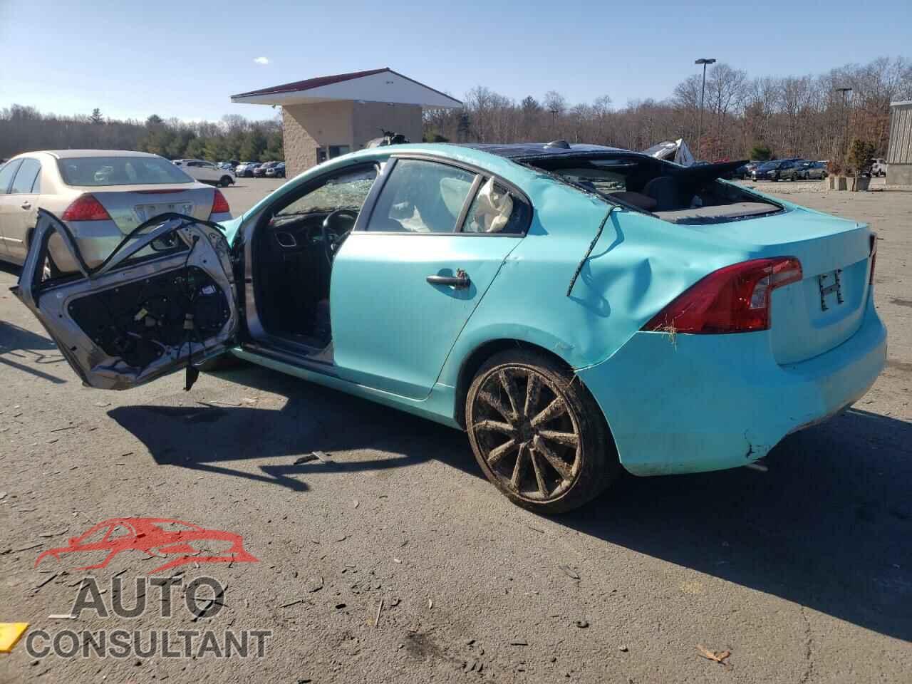 VOLVO S60 2015 - YV126MFK2F1340223