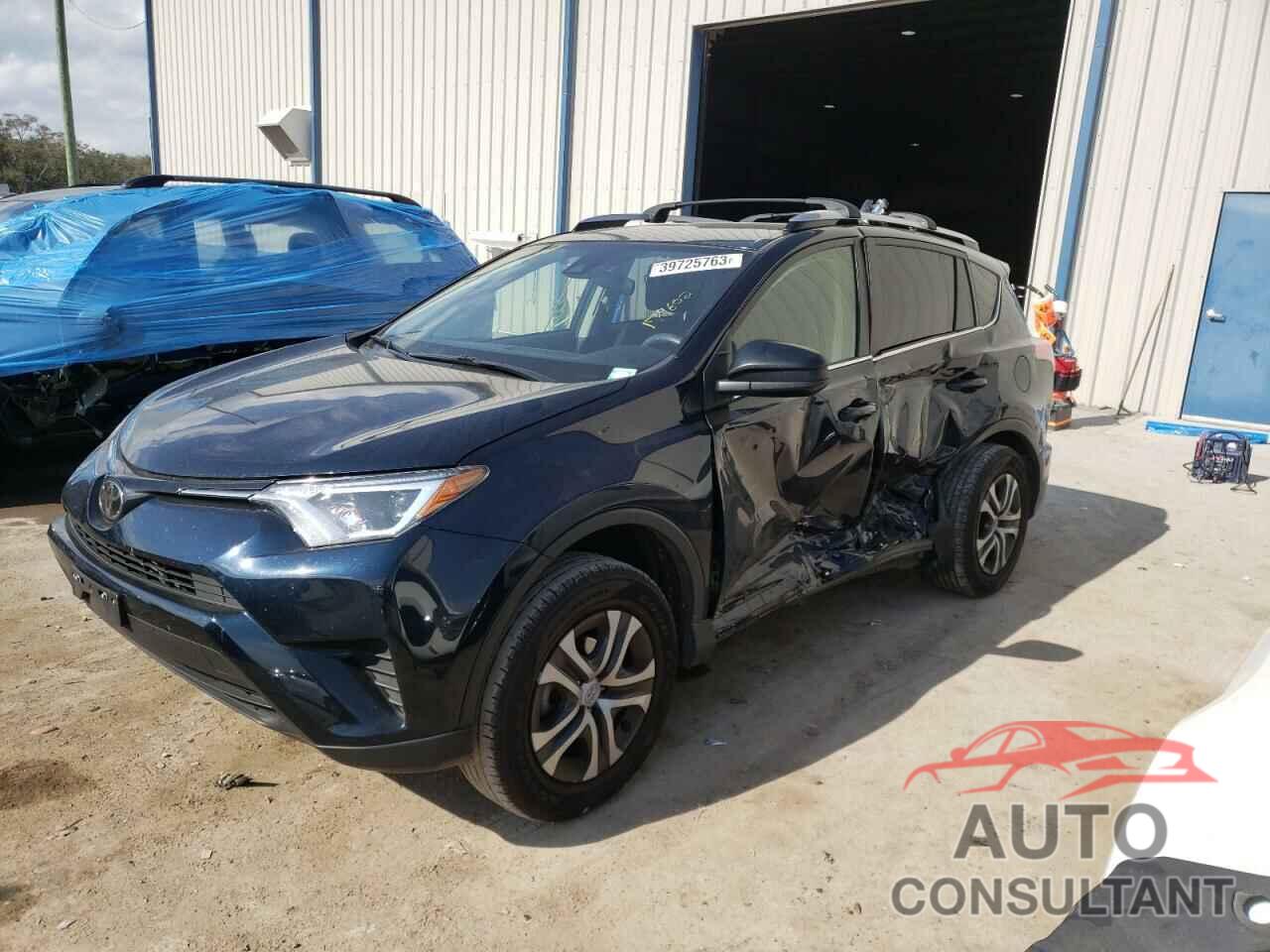 TOYOTA RAV4 2018 - JTMBFREV5JJ179602