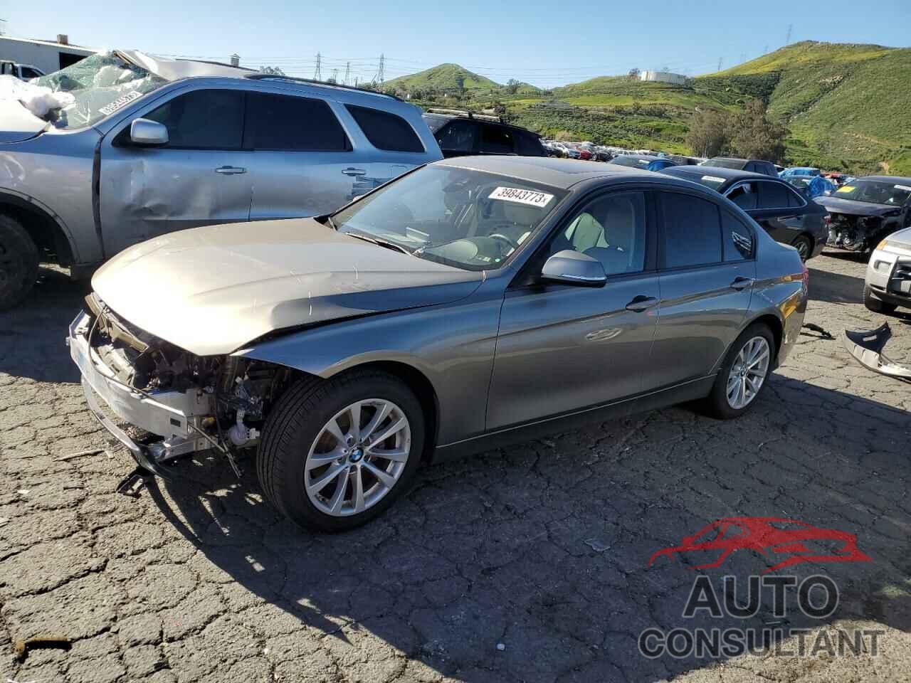 BMW 3 SERIES 2018 - WBA8A3C56JA489439