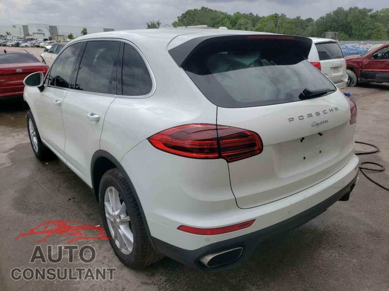 PORSCHE CAYENNE 2016 - WP1AA2A22GKA11107