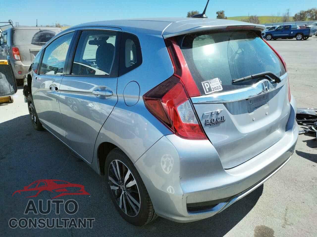 HONDA FIT 2018 - 3HGGK5H85JM719082