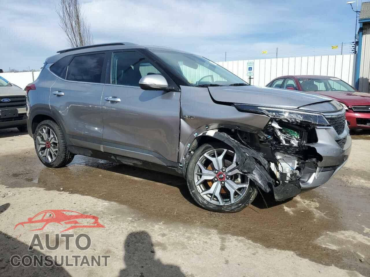 KIA SELTOS 2021 - KNDETCA2XM7085604