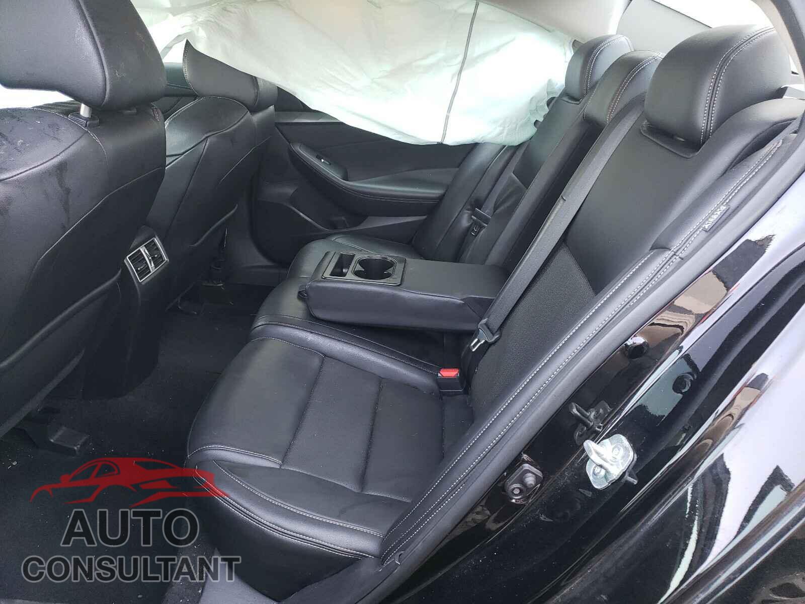 NISSAN MAXIMA 2019 - 1N4AA6AV2KC377371