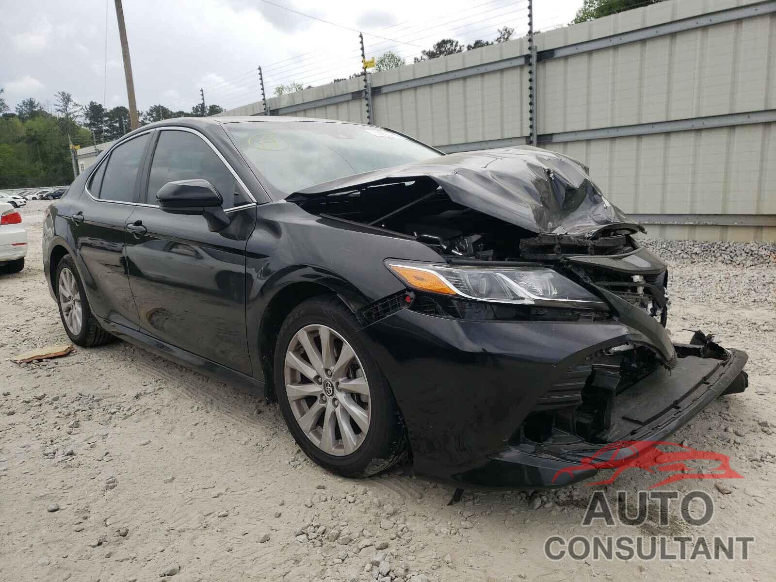 TOYOTA CAMRY 2018 - 4T1B11HK4JU640283