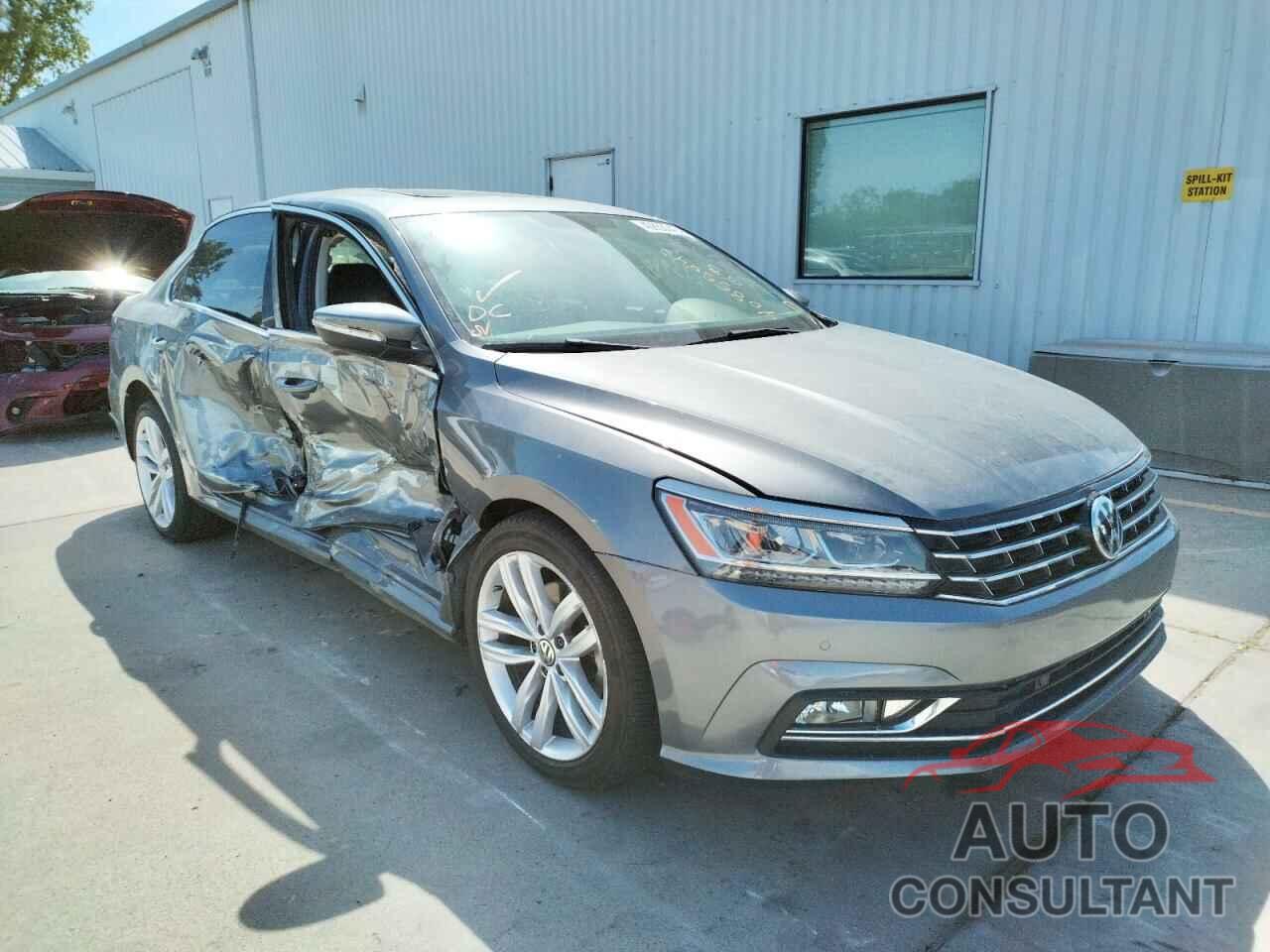 VOLKSWAGEN PASSAT 2018 - 1VWBA7A39JC021028