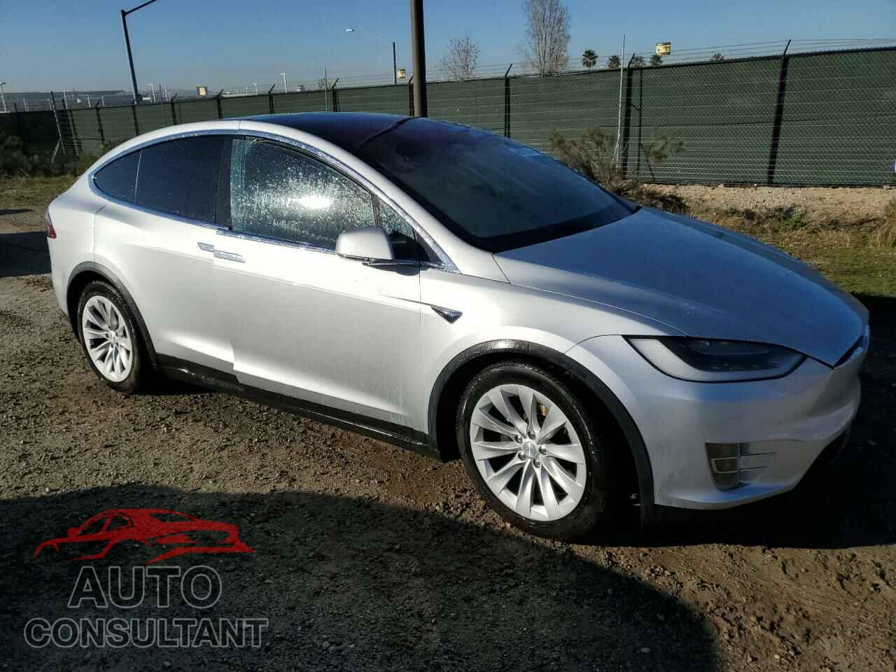 TESLA MODEL X 2017 - 5YJXCDE2XHF050358
