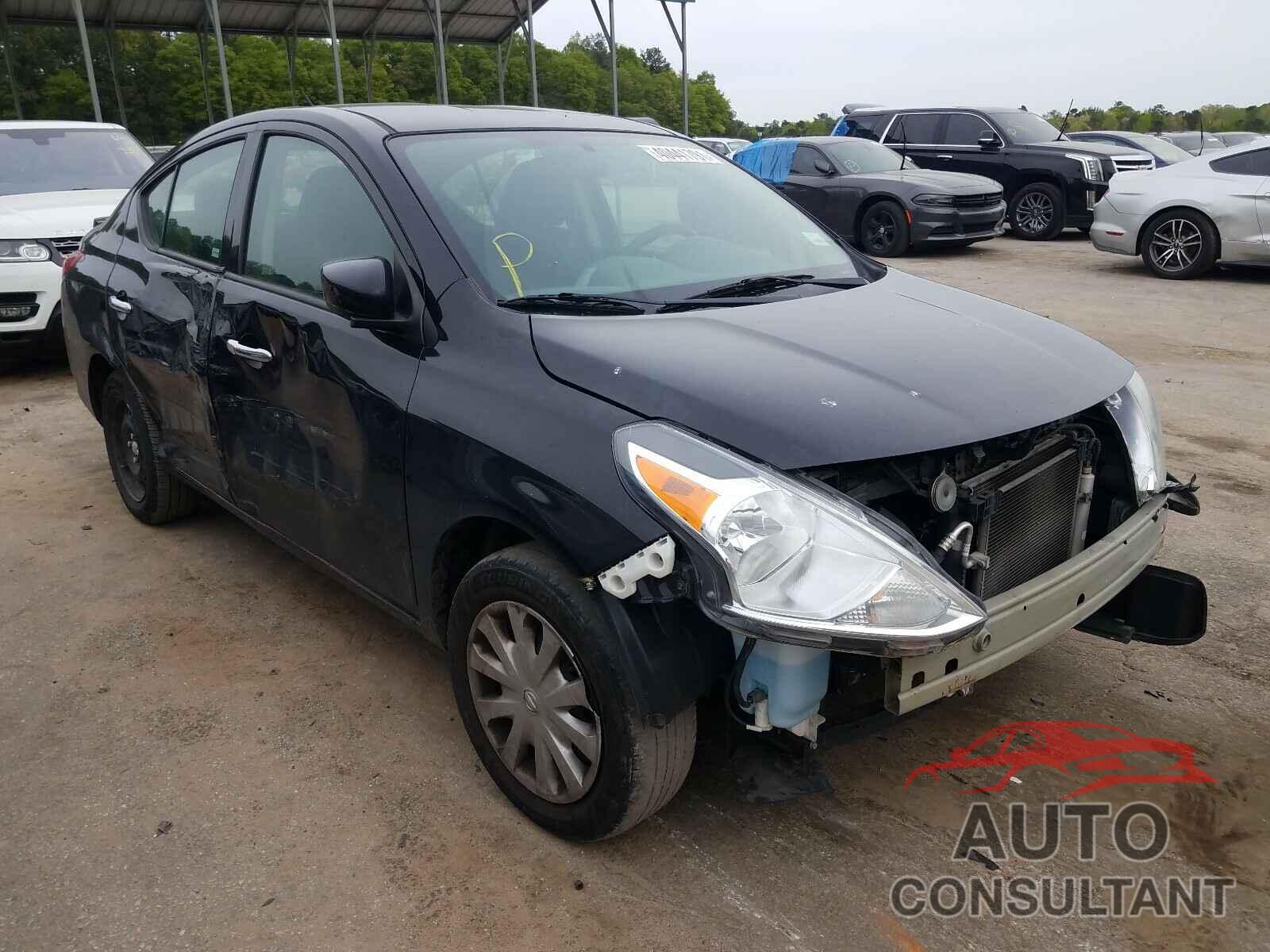NISSAN VERSA 2018 - 3N1CN7AP6JL805656