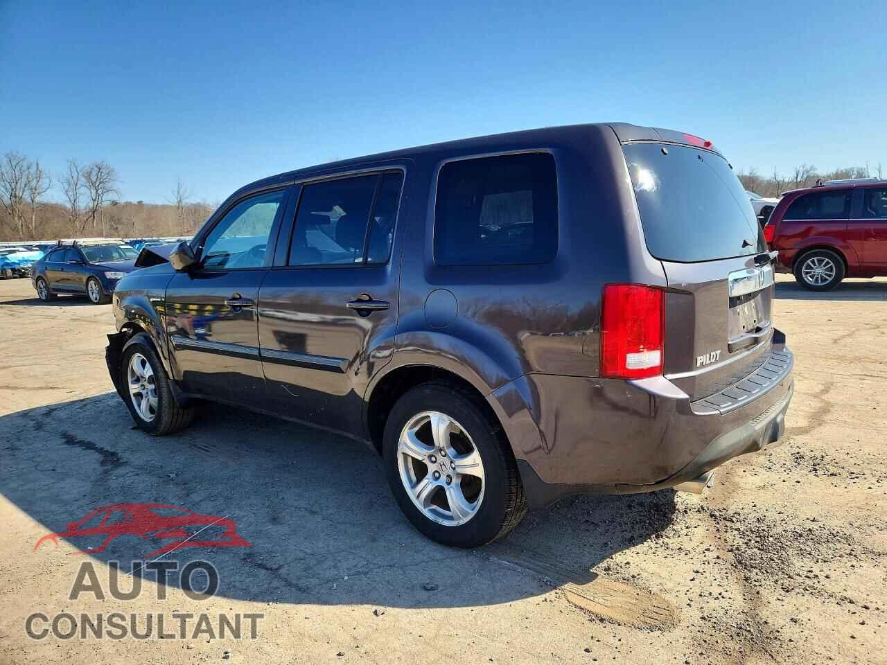 HONDA PILOT 2013 - 5FNYF4H56DB045900