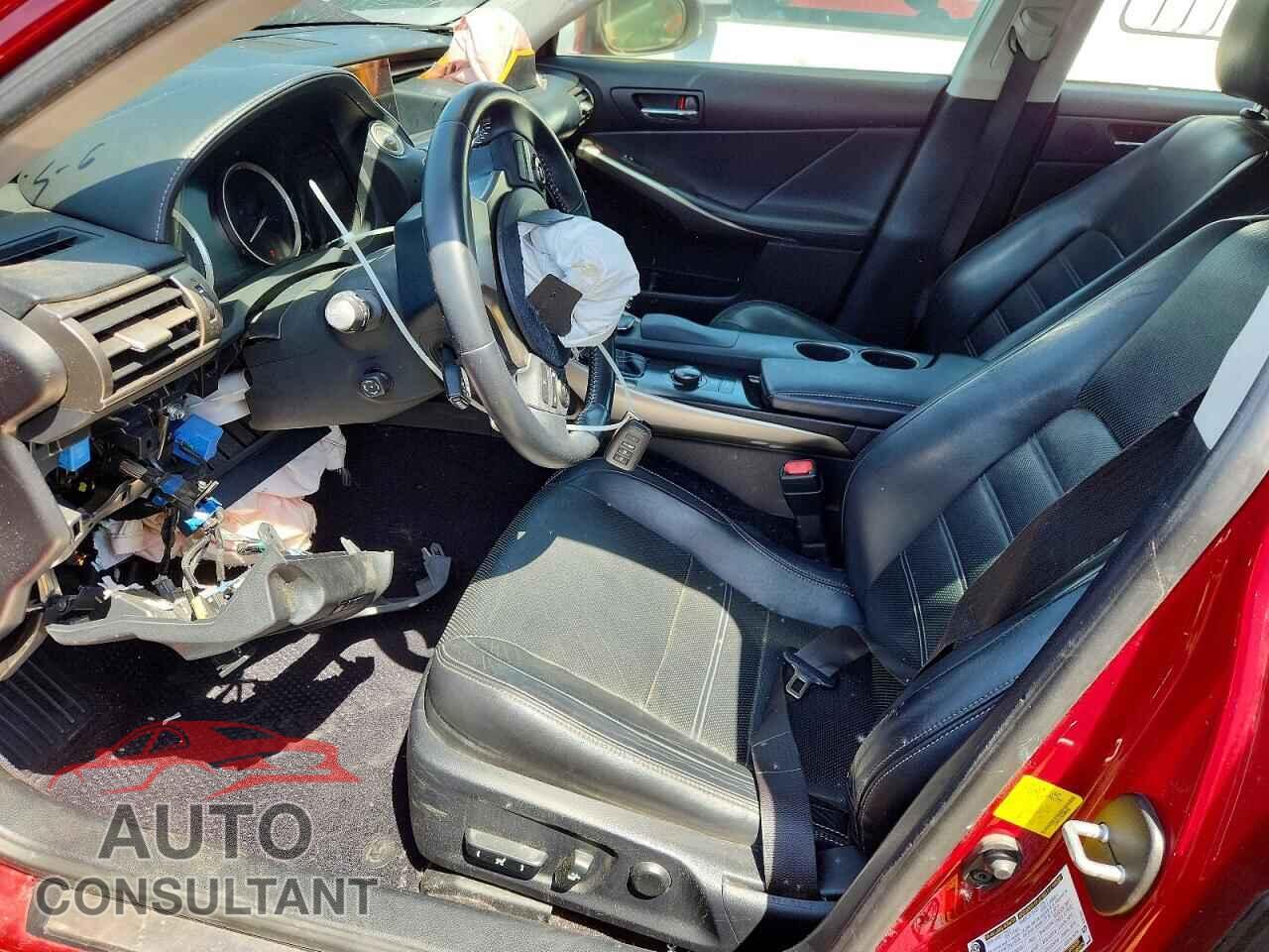 LEXUS IS 2014 - JTHBE1D20E5009866