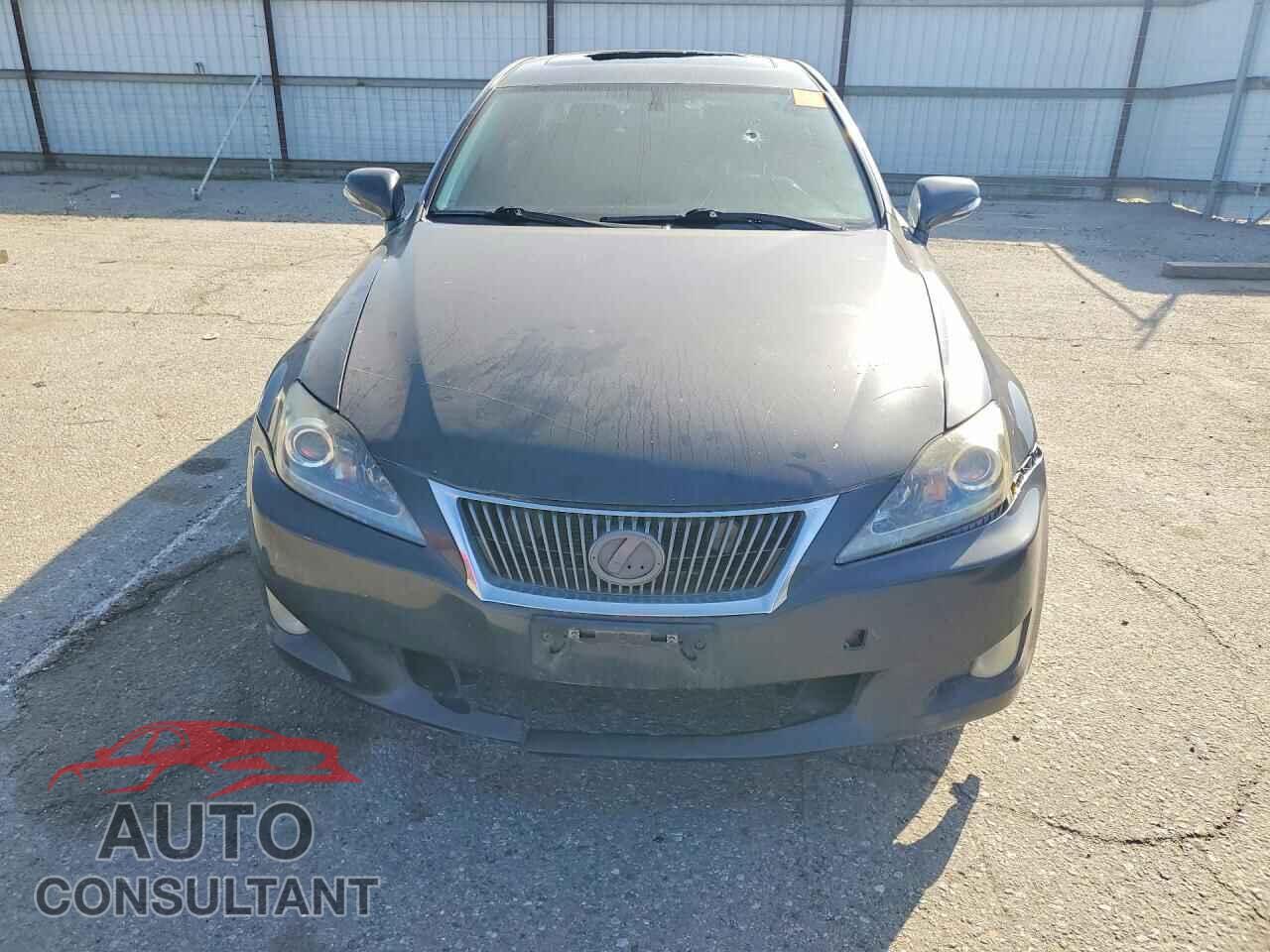 LEXUS IS 2009 - JTHCK262295032376