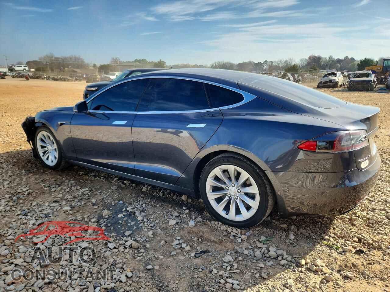TESLA MODEL S 2017 - 5YJSA1E15HF183616