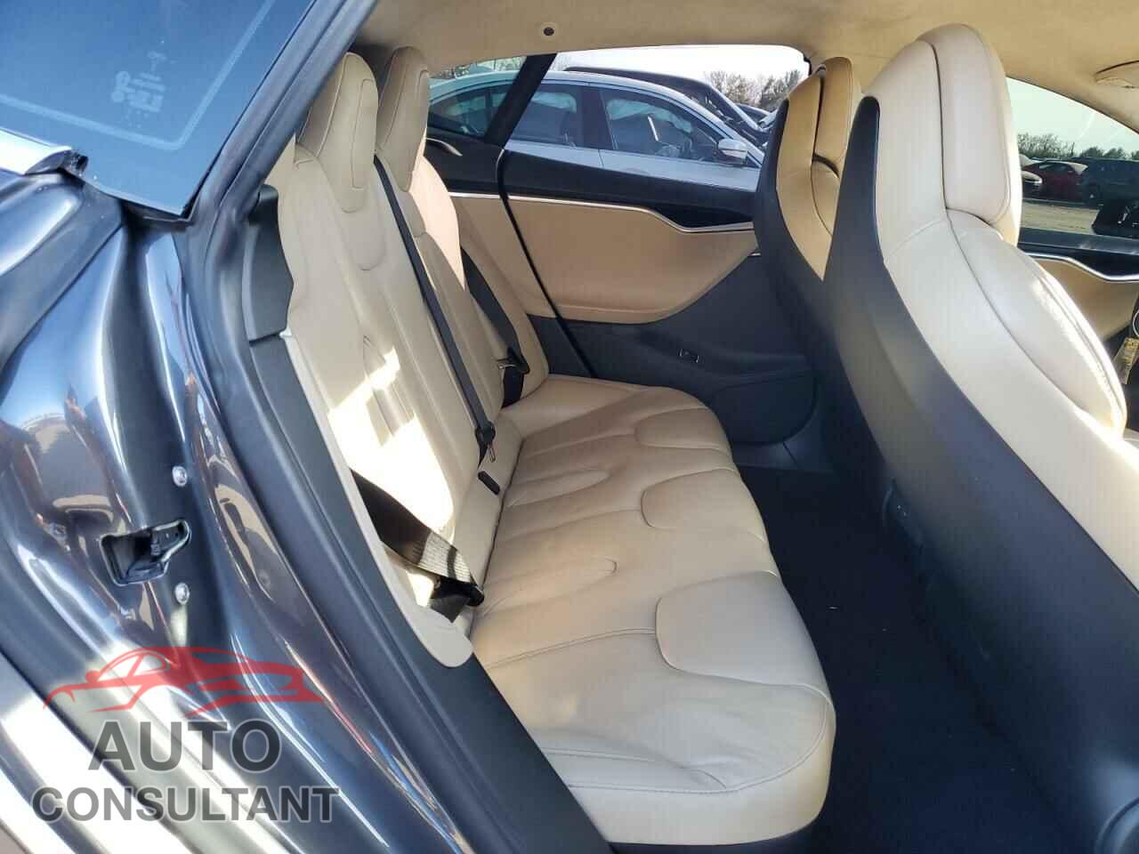 TESLA MODEL S 2017 - 5YJSA1E2XHF190621
