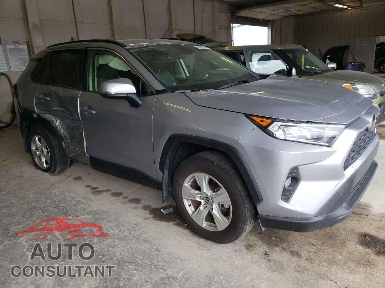 TOYOTA RAV4 2020 - JTMP1RFV8LD048409