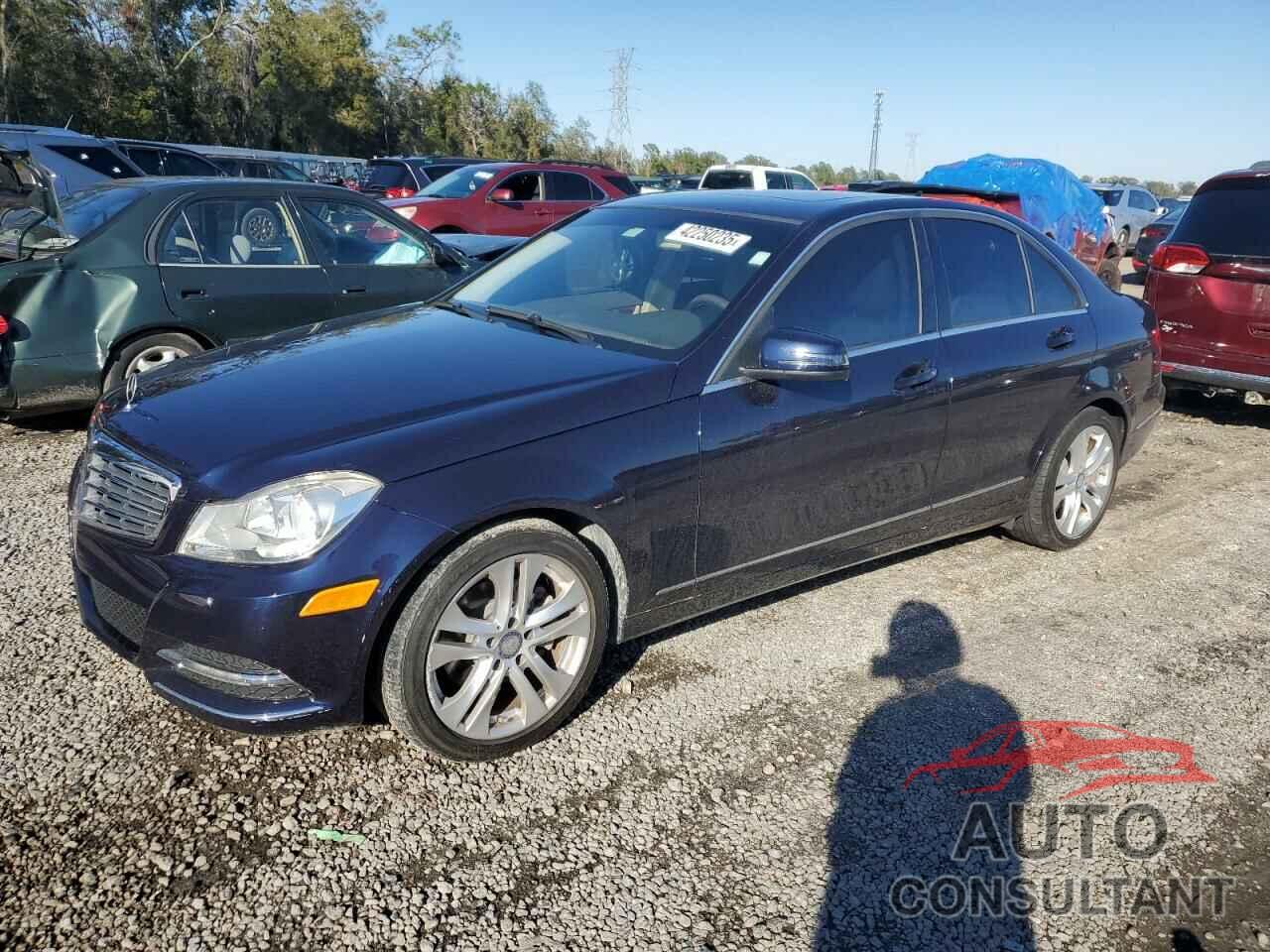 MERCEDES-BENZ C-CLASS 2013 - WDDGF4HB7DR291145