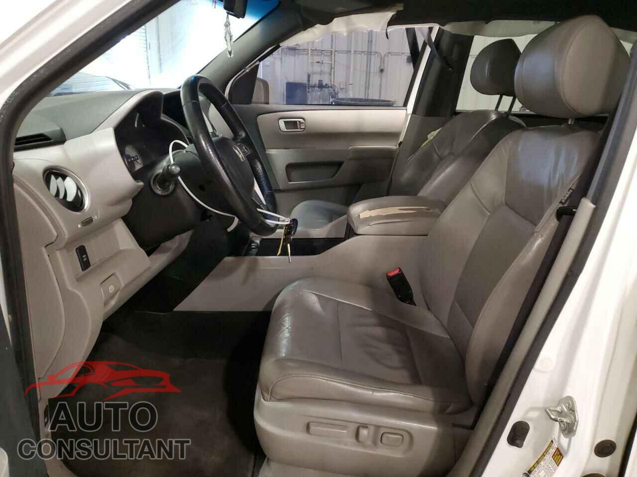 HONDA PILOT 2011 - 5FNYF4H62BB043938