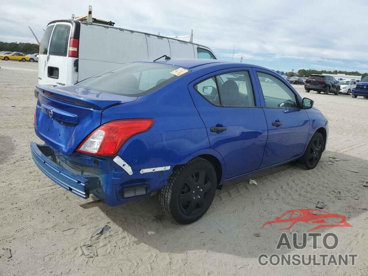 NISSAN VERSA 2017 - 3N1CN7APXHL840663