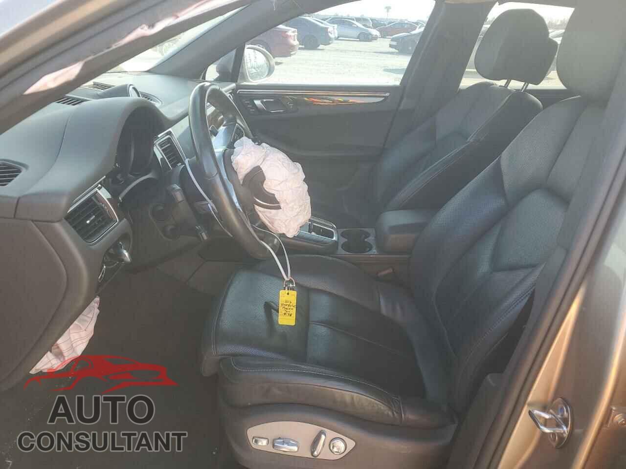 PORSCHE MACAN 2017 - WP1AA2A58HLB08138