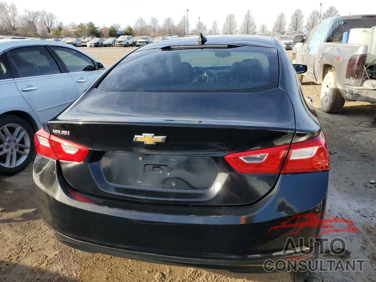 CHEVROLET MALIBU 2018 - 1G1ZB5ST3JF103734