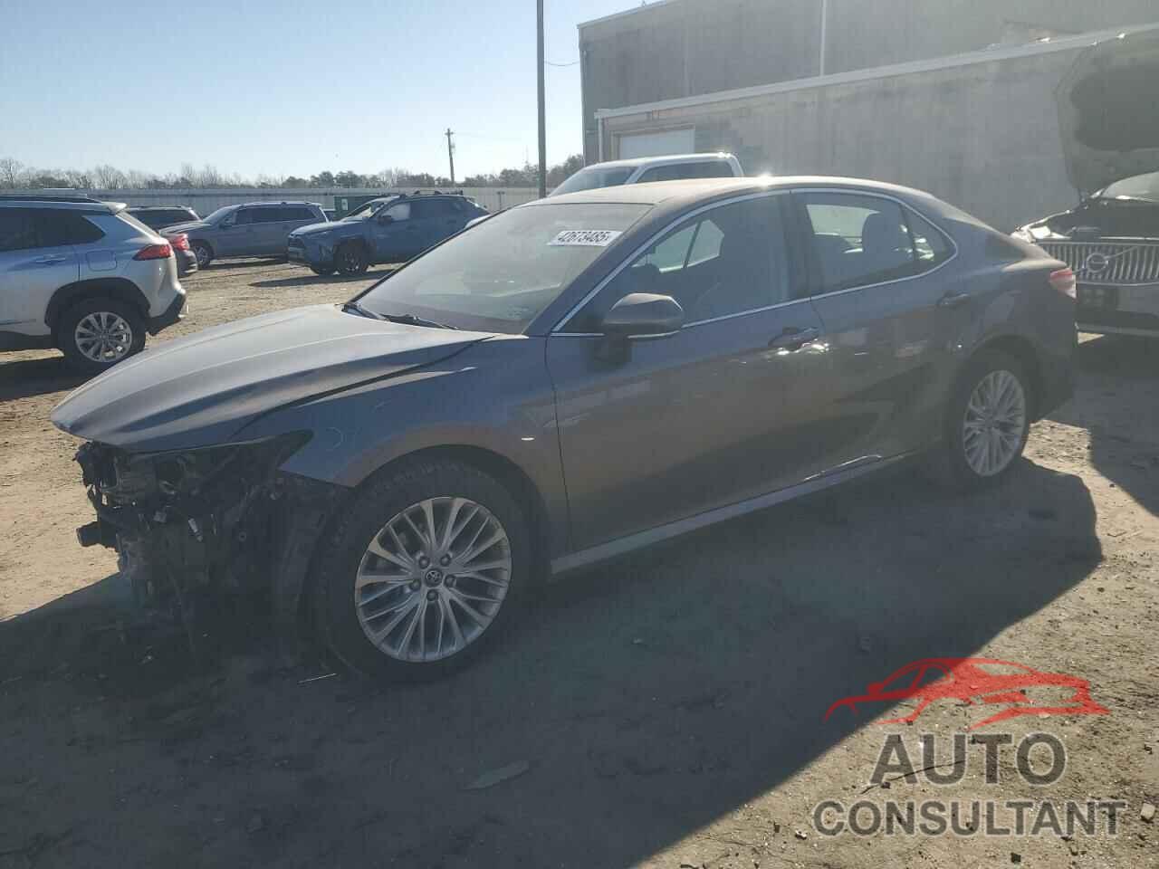 TOYOTA CAMRY 2018 - 4T1B11HKXJU527440