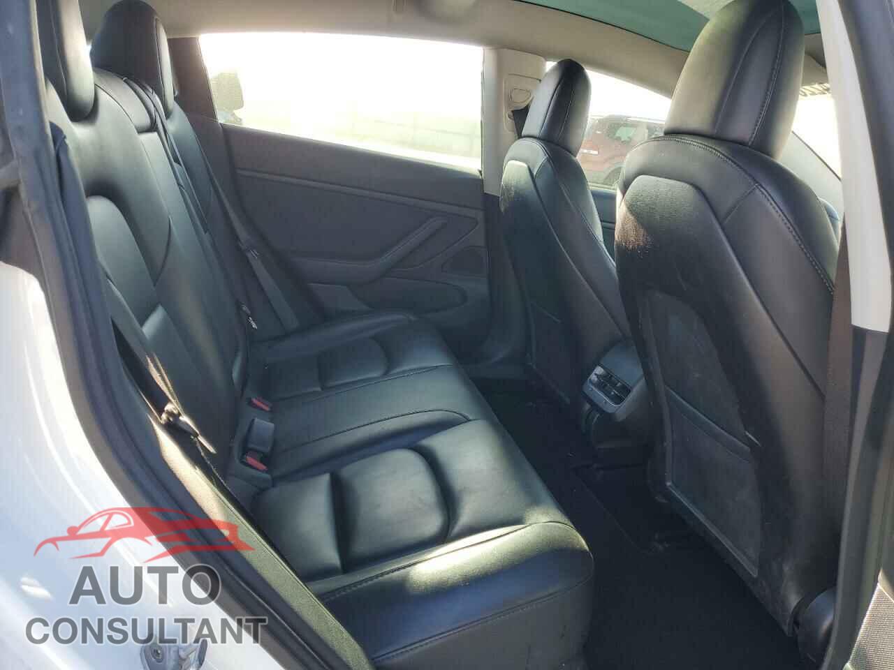TESLA MODEL 3 2020 - 5YJ3E1EB2LF636567