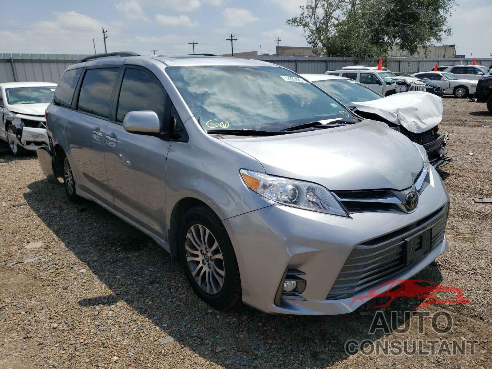 TOYOTA SIENNA 2018 - 5TDYZ3DC3JS931010