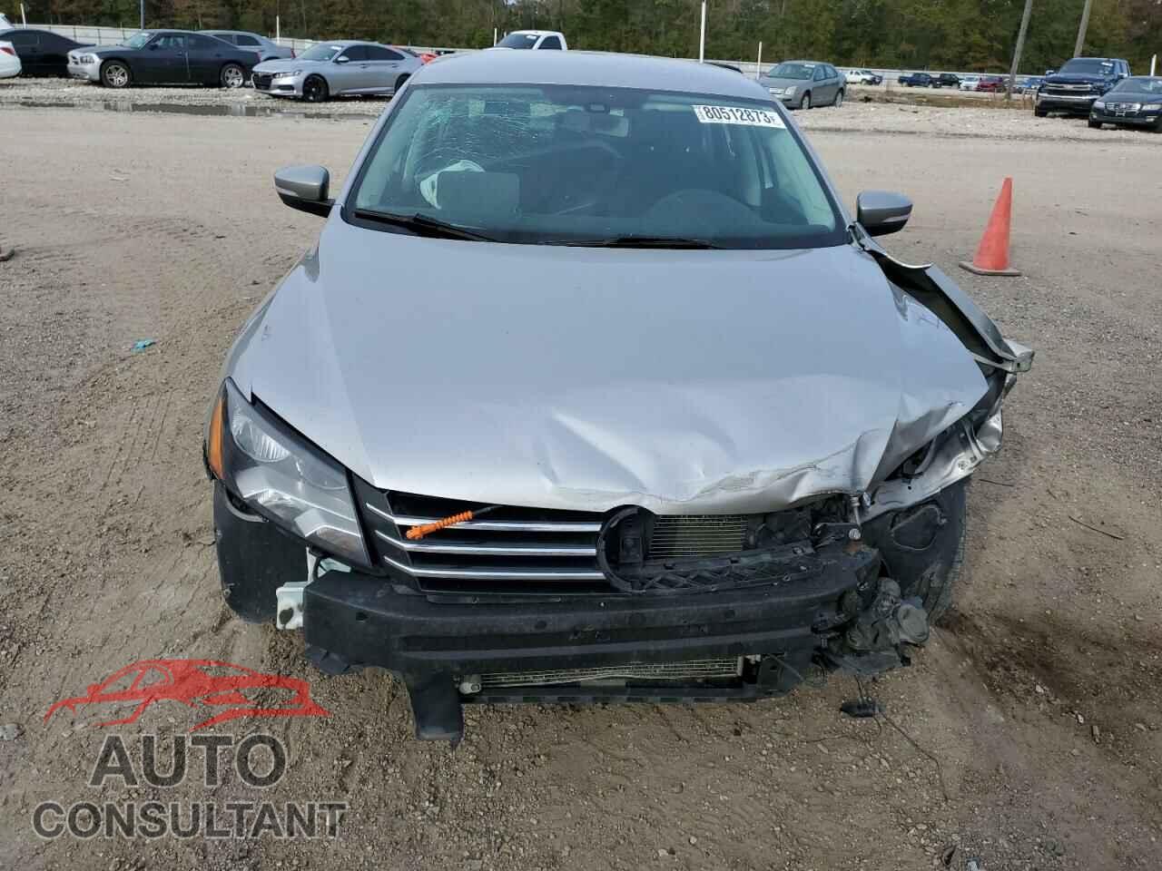 VOLKSWAGEN PASSAT 2013 - 1VWAP7A30DC060962