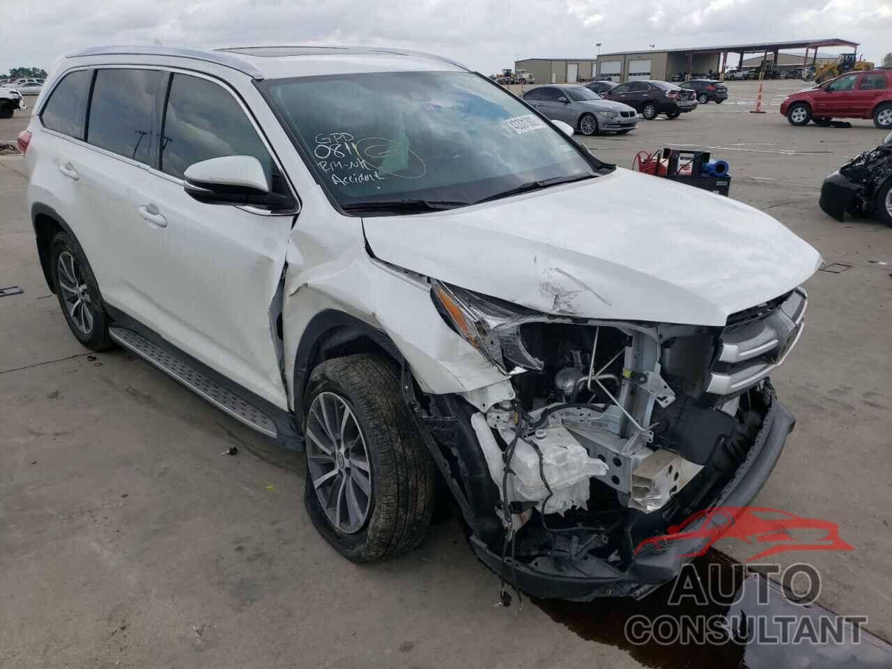 TOYOTA HIGHLANDER 2019 - 5TDKZRFH8KS305343