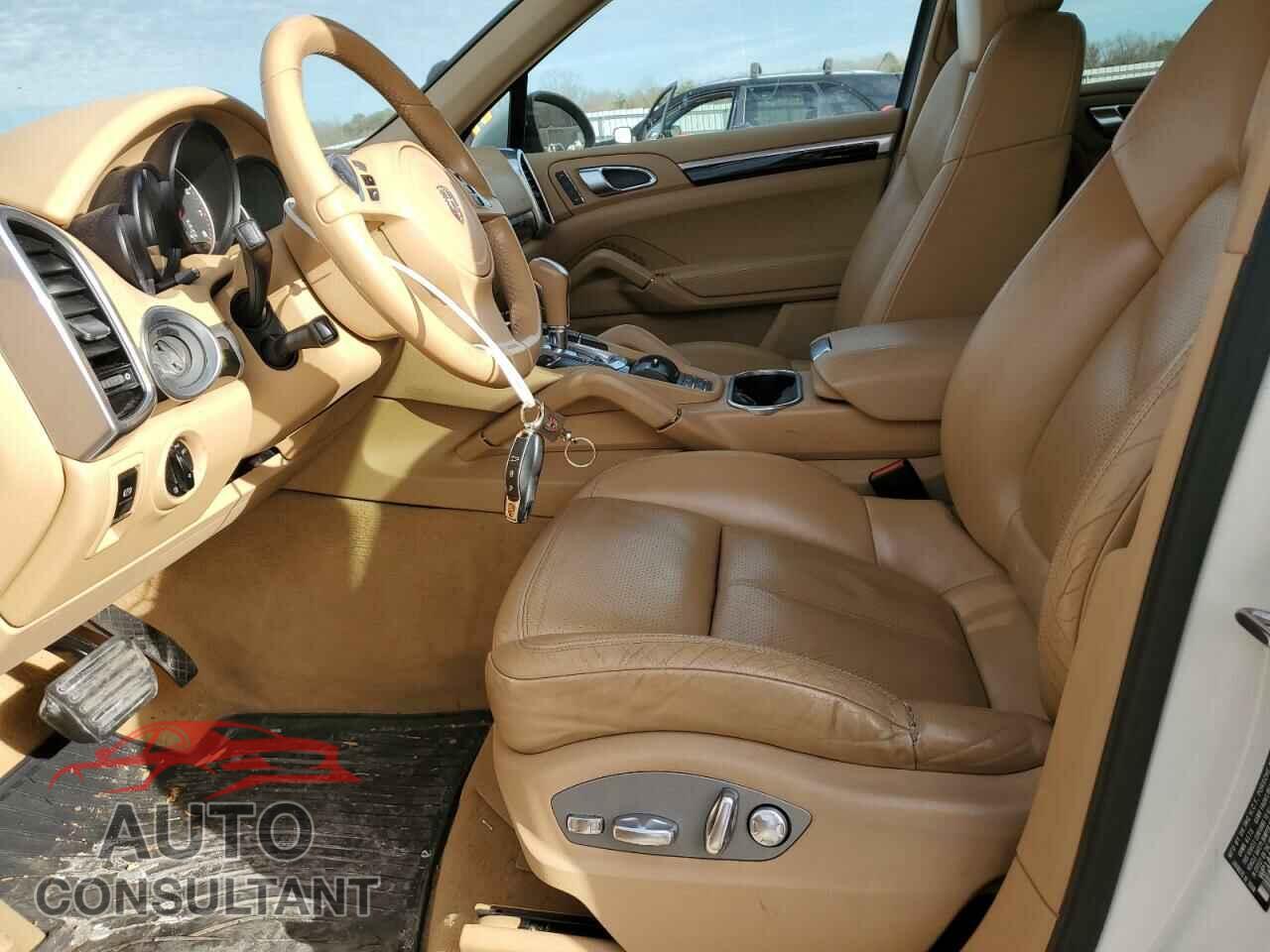 PORSCHE CAYENNE 2011 - WP1AA2A20BLA05552