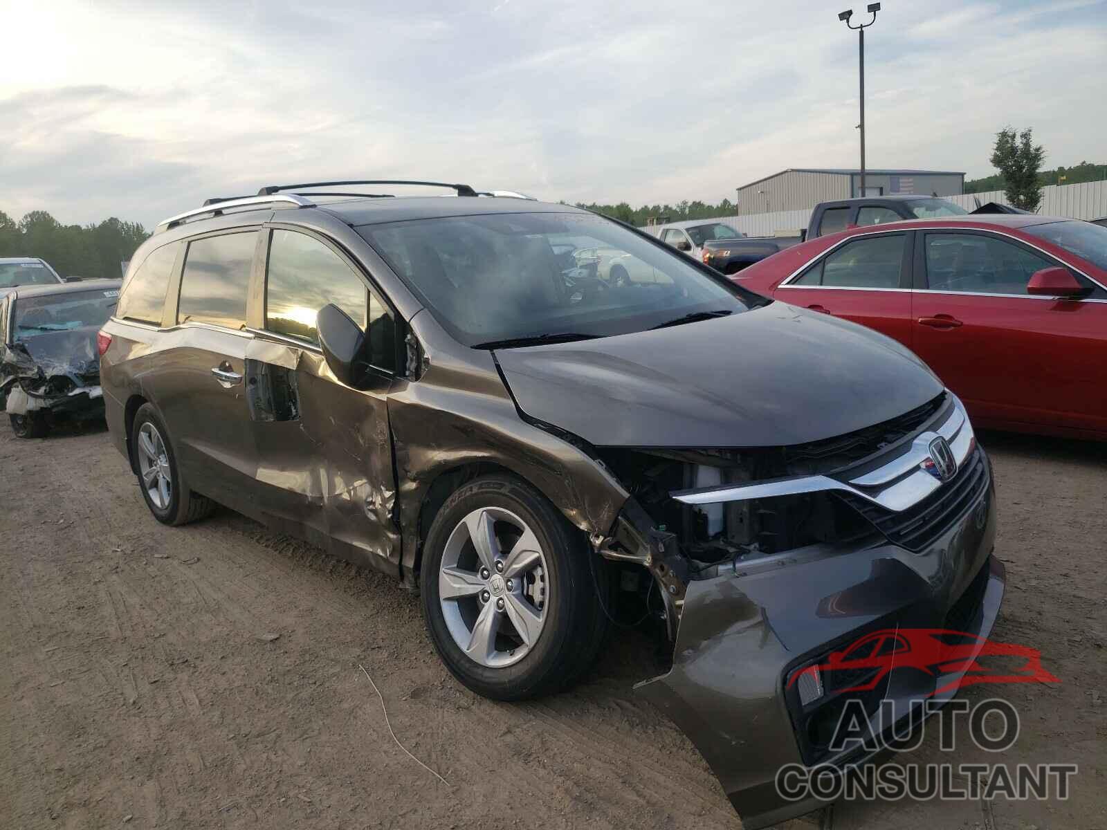 HONDA ODYSSEY 2018 - 5FNRL6H76JB042694