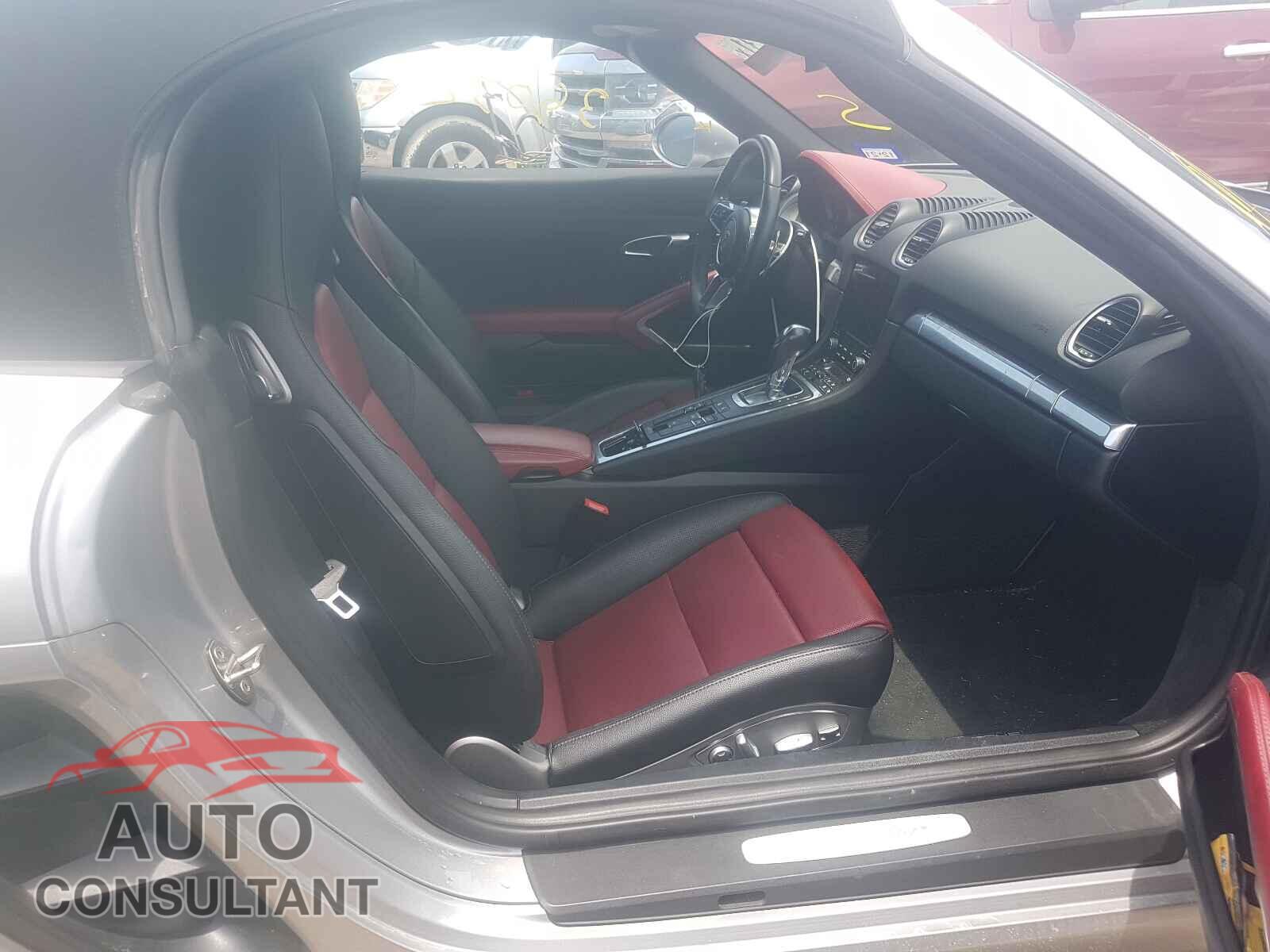 PORSCHE BOXSTER 2017 - WP0CA2A8XHS222054