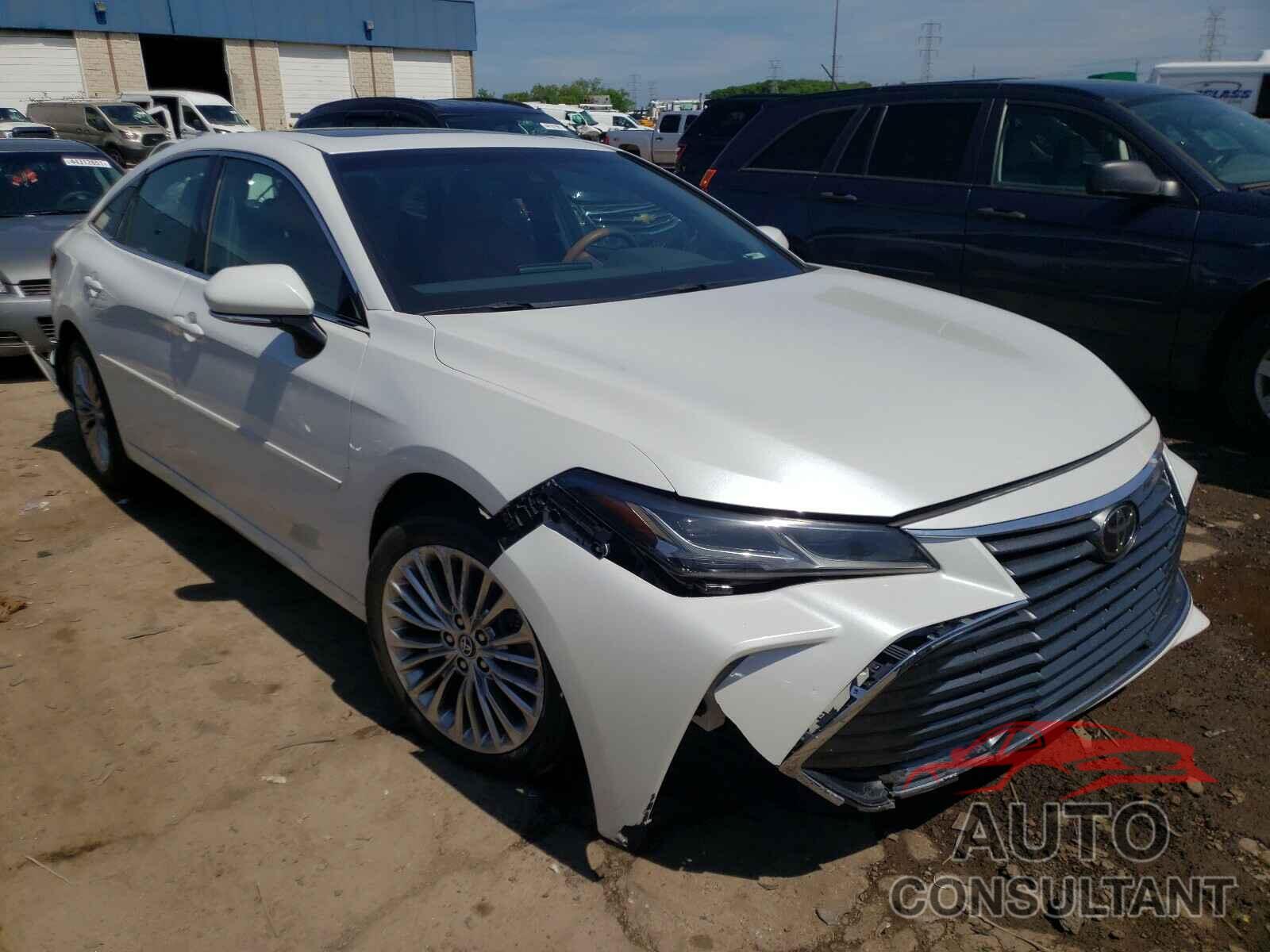 TOYOTA AVALON 2019 - 4T1BZ1FB2KU020576