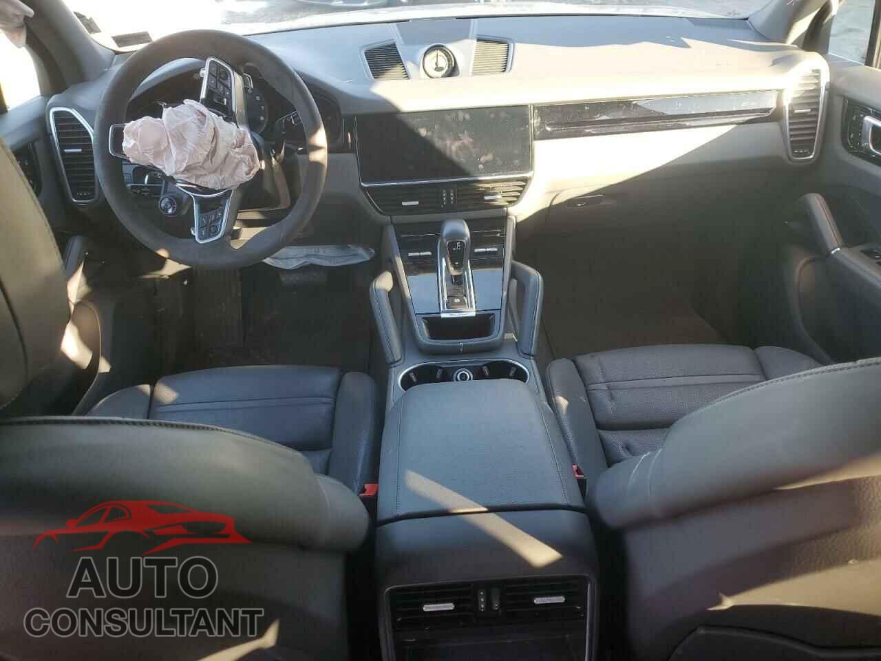 PORSCHE CAYENNE 2022 - WP1AA2AY4NDA06688