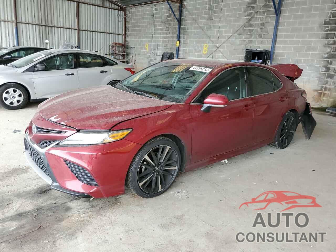 TOYOTA CAMRY 2018 - 4T1B61HK2JU562605