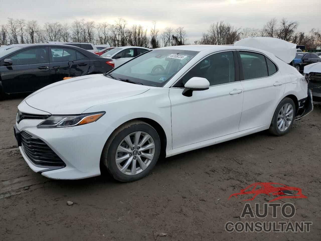 TOYOTA CAMRY 2018 - 4T1B11HK7JU102550