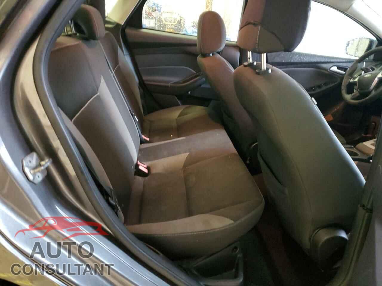 FORD FOCUS 2014 - 1FADP3F21EL437041