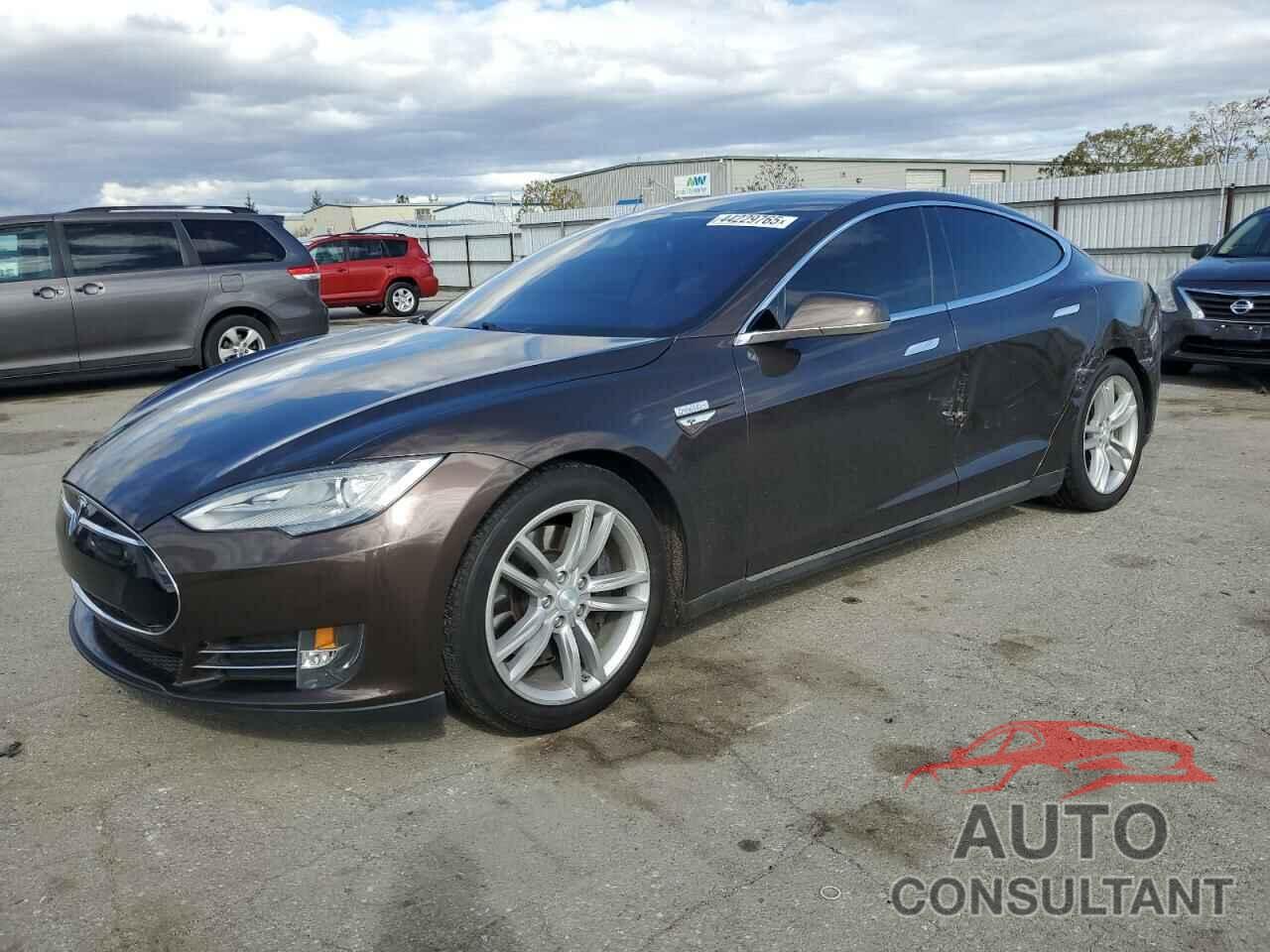 TESLA MODEL S 2013 - 5YJSA1DN7DFP13972
