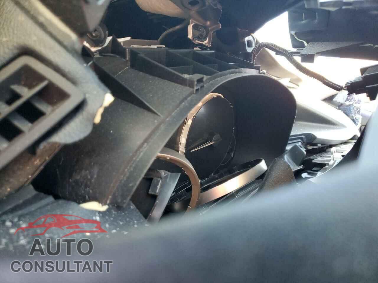 LEXUS IS 2015 - JTHCF1D22F5025635