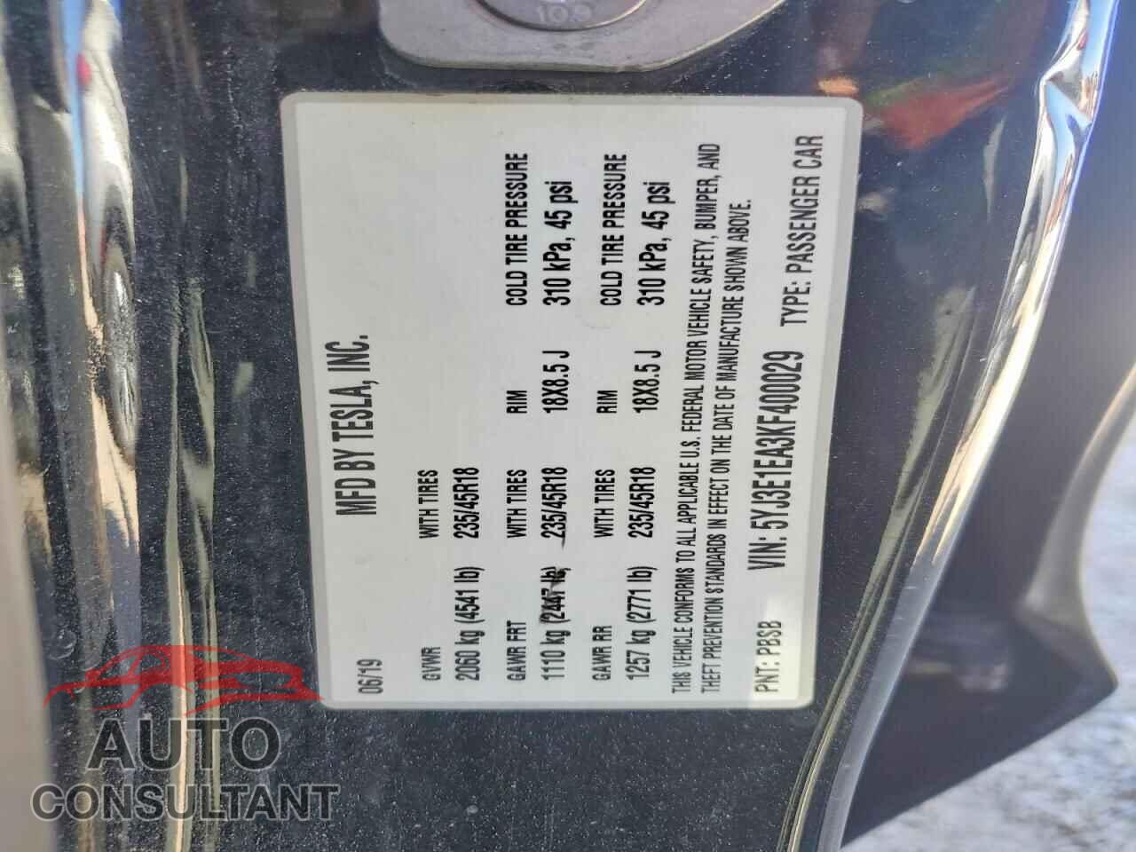 TESLA MODEL 3 2019 - 5YJ3E1EA3KF400029